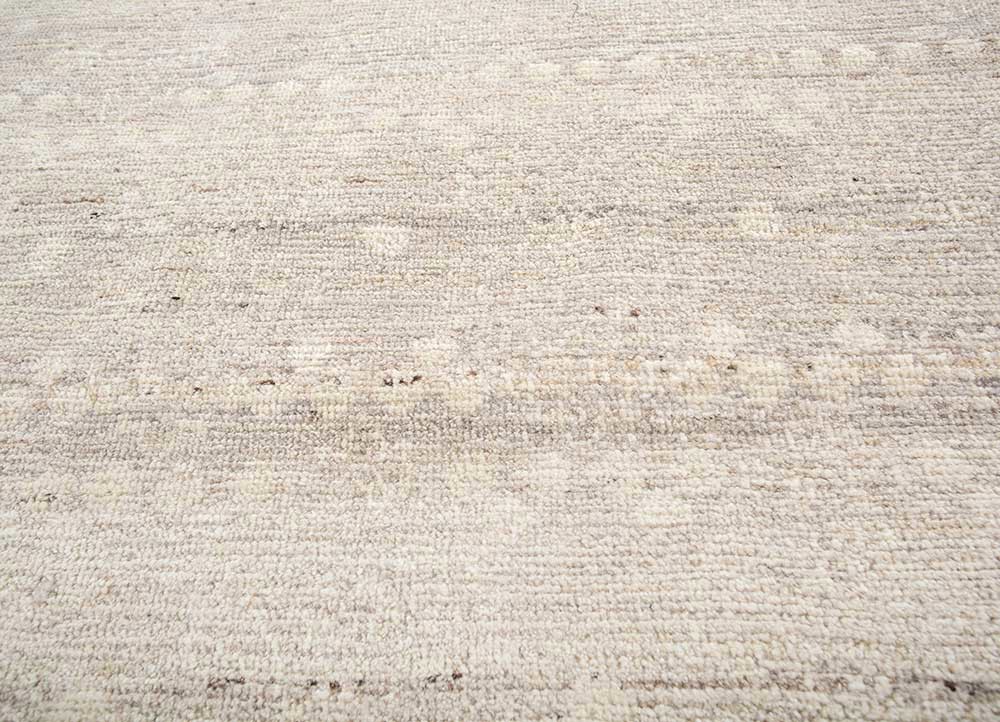 viscaya ivory afghan wool hand knotted Rug - CloseUp