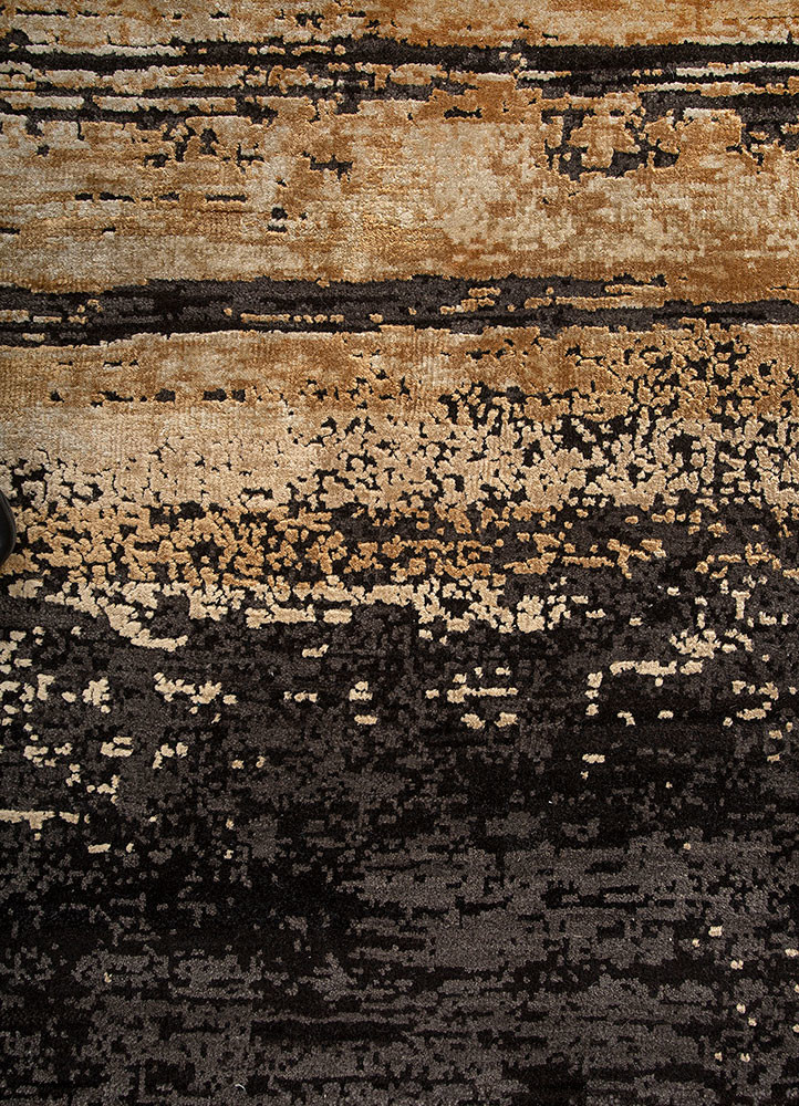 entropy blue wool and bamboo silk hand knotted Rug - CloseUp