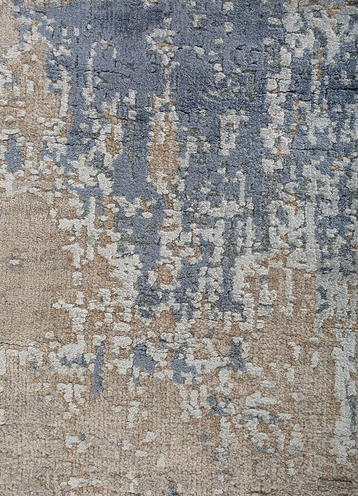uvenuti grey and black wool and bamboo silk hand knotted Rug - CloseUp