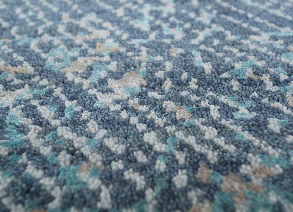 uvenuti grey and black wool and bamboo silk hand knotted Rug - CloseUp