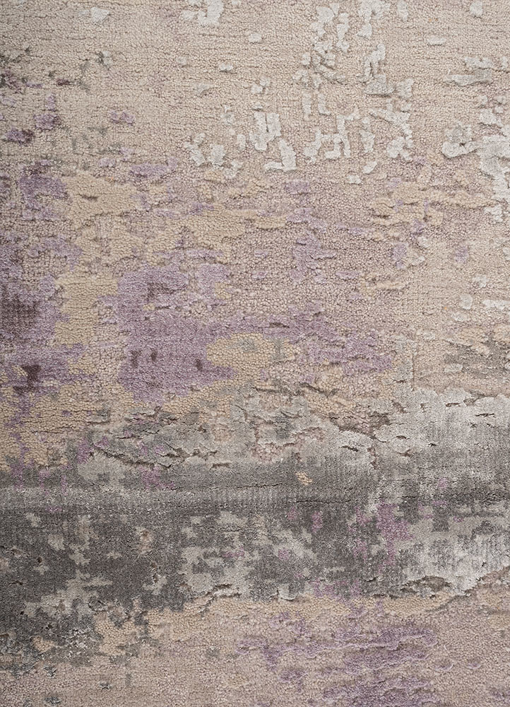 uvenuti ivory wool and bamboo silk hand knotted Rug - CloseUp