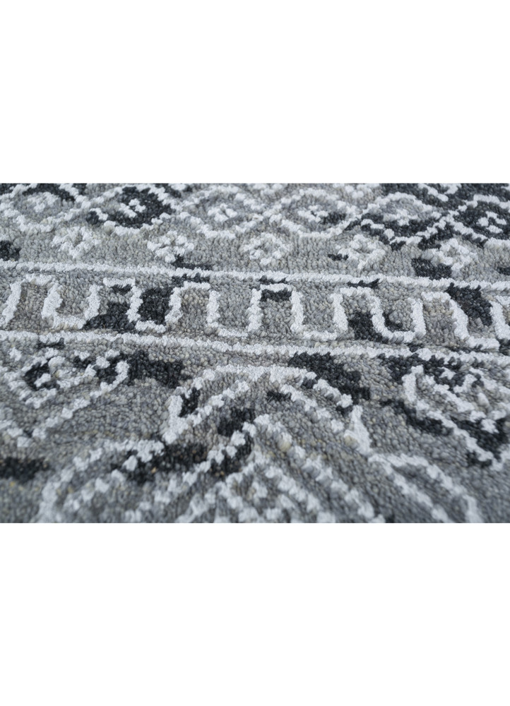 clan grey and black wool and bamboo silk hand knotted Rug - CloseUp clan grey and black wool and bamboo silk hand knotted Rug - CloseUp