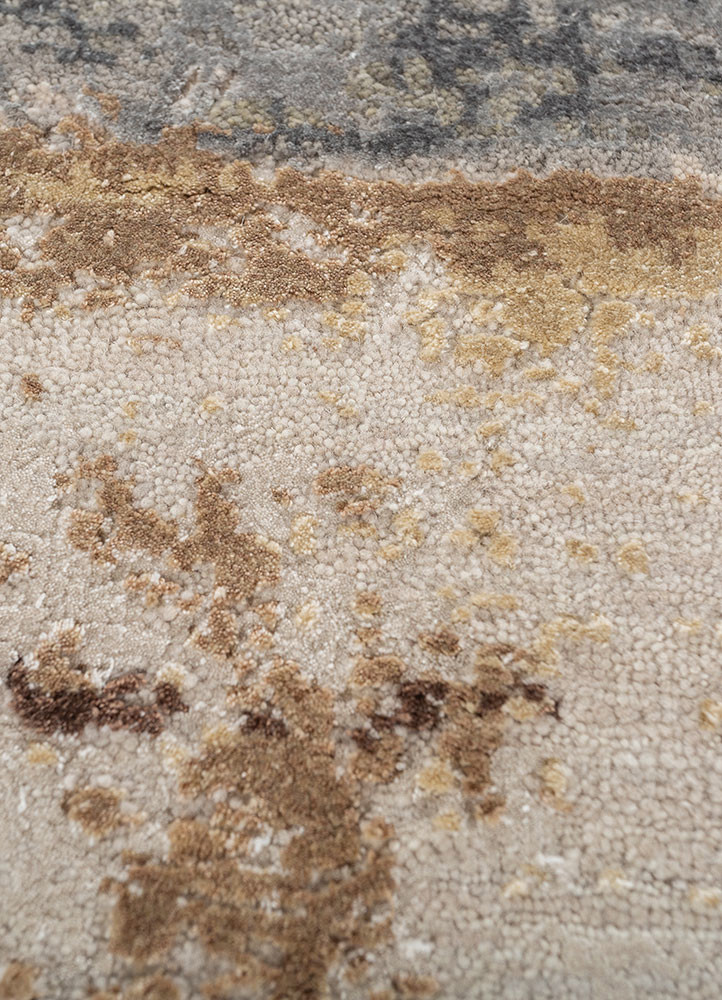 aprezo ivory wool and bamboo silk hand knotted Rug - CloseUp