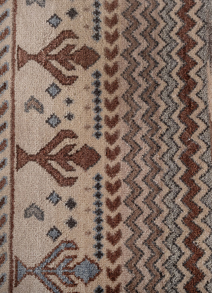manchaha ivory wool and silk hand knotted Rug - CloseUp manchaha ivory wool and silk hand knotted Rug - CloseUp