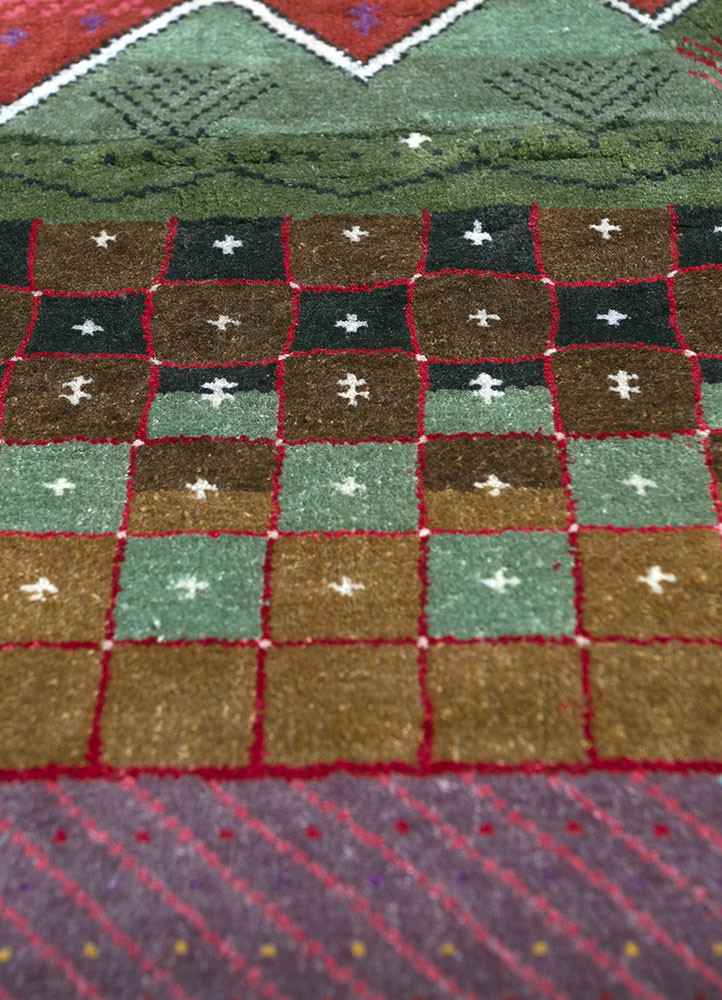 manchaha red and orange silk hand knotted Rug - CloseUp manchaha red and orange silk hand knotted Rug - CloseUp