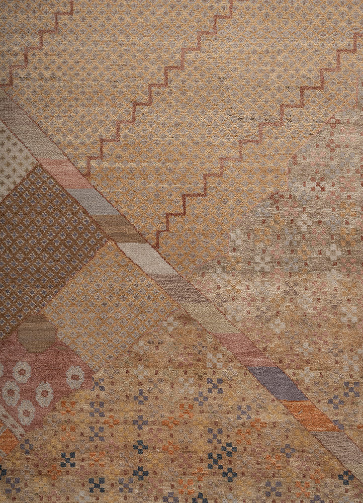 manchaha gold wool and silk hand knotted Rug - CloseUp manchaha gold wool and silk hand knotted Rug - CloseUp