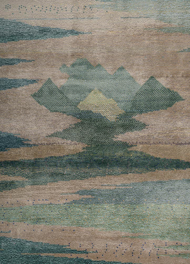 kavi x manchaha gold bamboo silk hand knotted Rug - CloseUp kavi x manchaha gold bamboo silk hand knotted Rug - CloseUp