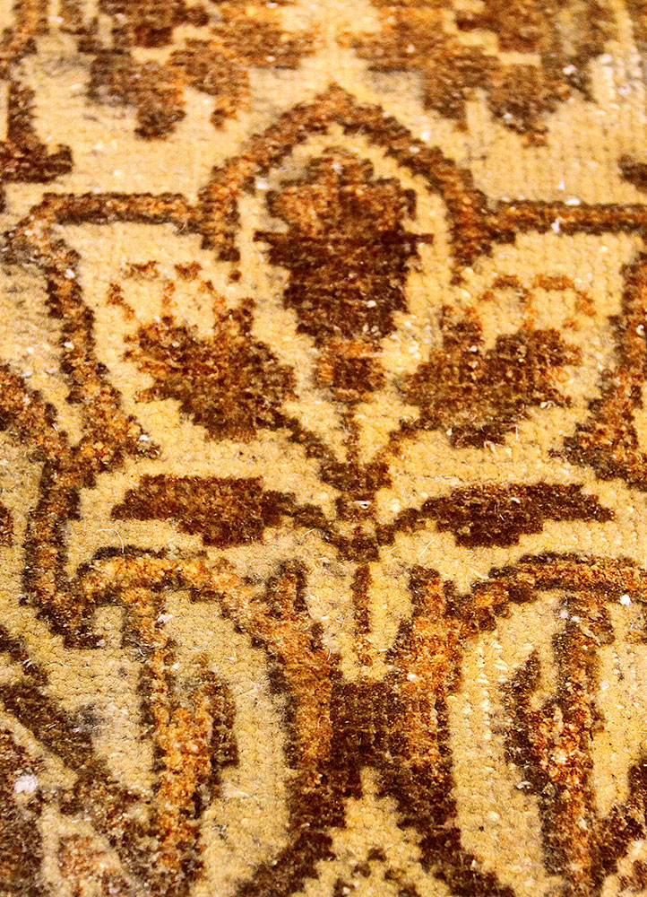 far east gold wool and silk hand knotted Rug - CloseUp far east gold wool and silk hand knotted Rug - CloseUp