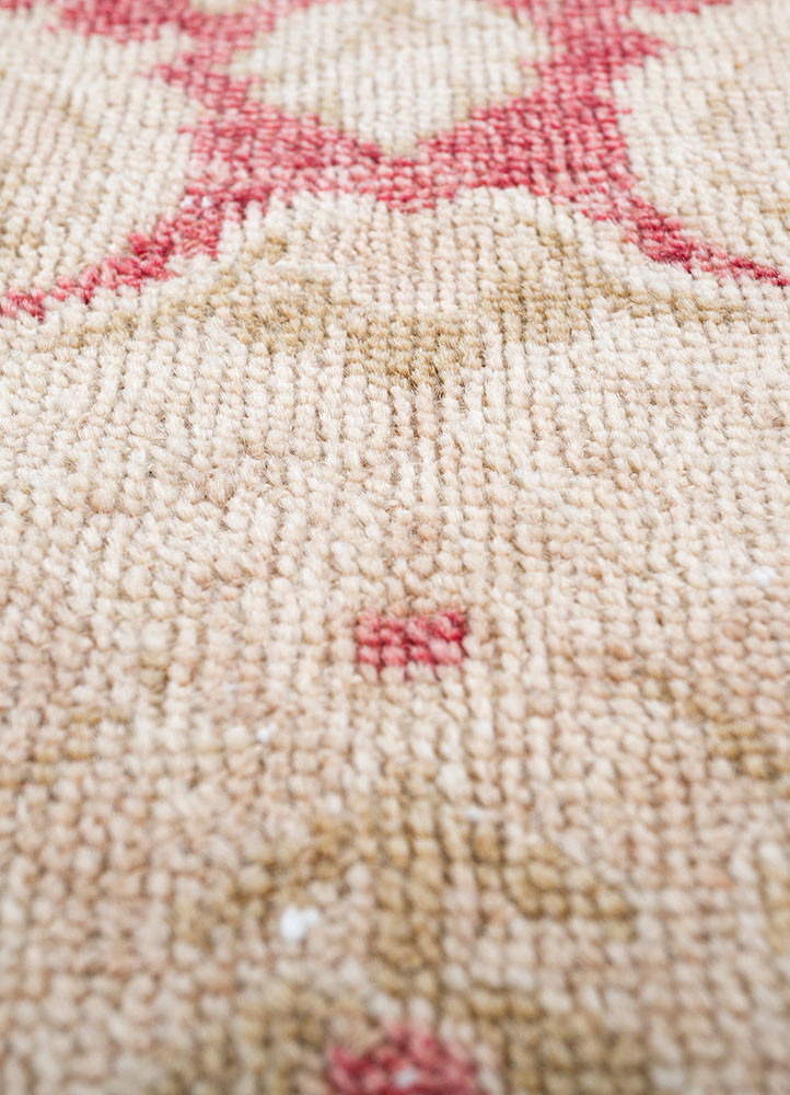 vintage red and orange wool hand knotted Rug - CloseUp