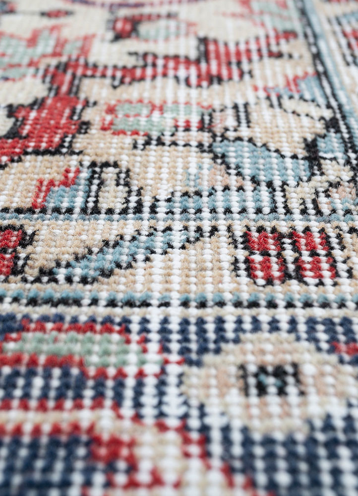 vintage red and orange wool hand knotted Rug - CloseUp