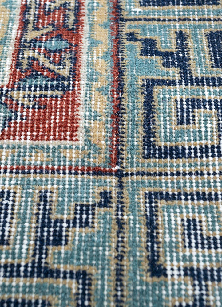 vintage beige and brown wool hand knotted Rug - CloseUp