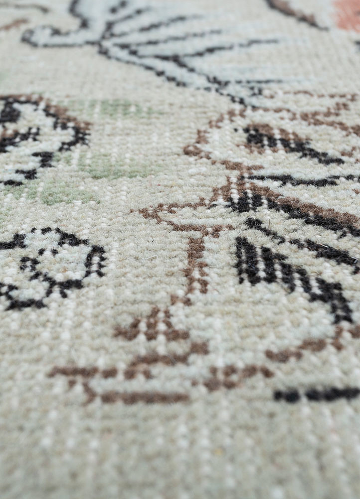vintage red and orange wool hand knotted Rug - CloseUp