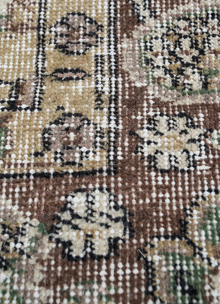vintage grey and black wool hand knotted Rug - CloseUp