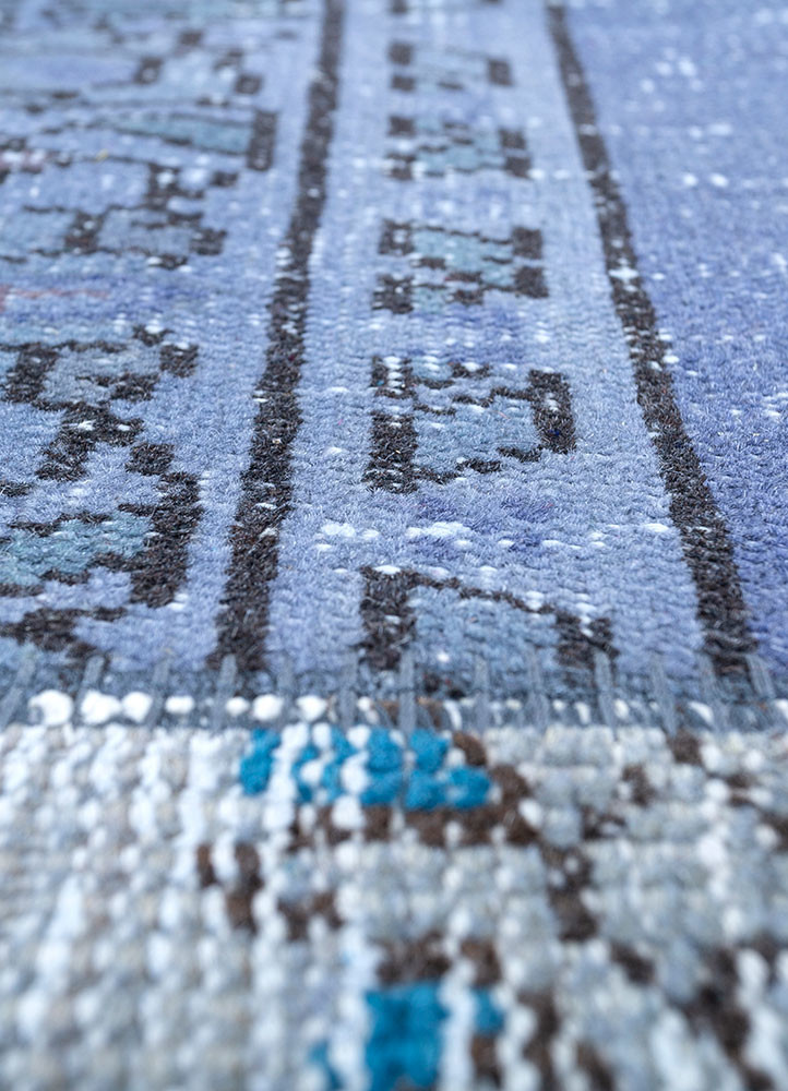 provenance blue wool hand knotted Rug - CloseUp