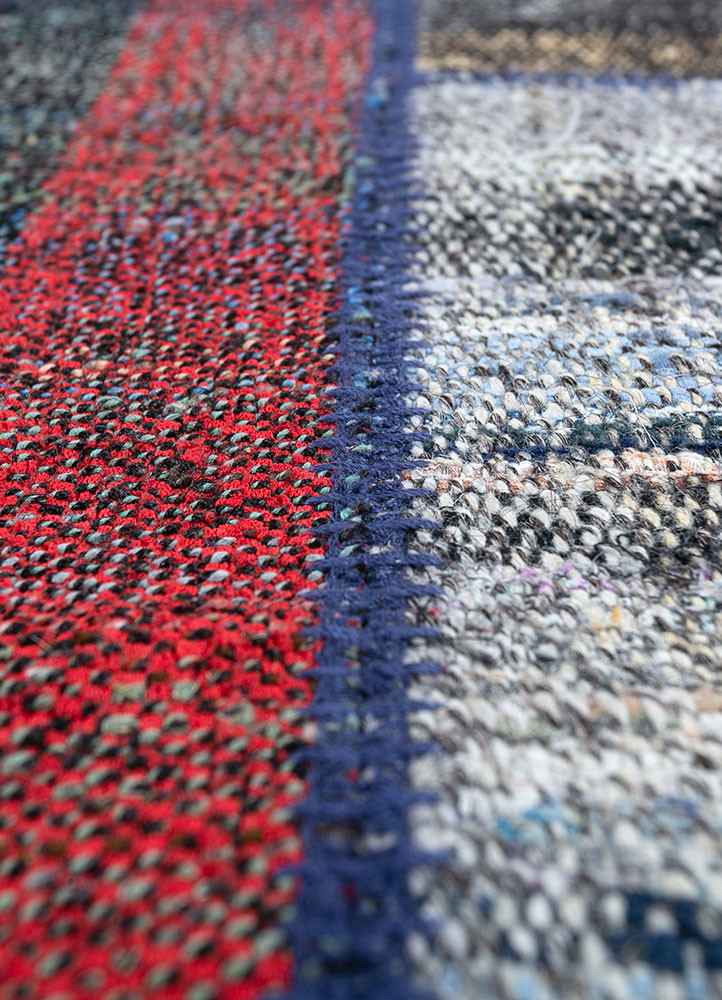 provenance grey and black wool hand knotted Rug - CloseUp provenance grey and black wool hand knotted Rug - CloseUp