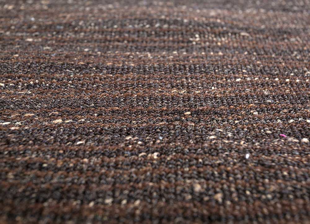 lacuna grey and black wool hand knotted Rug - CloseUp