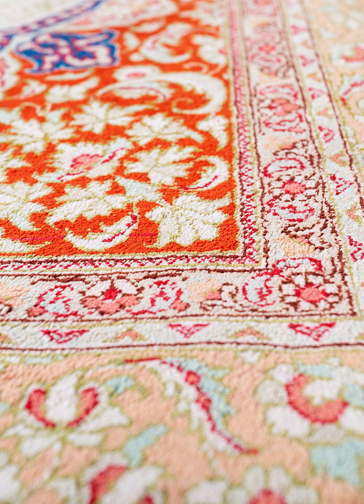 gulmarg pink and purple silk hand knotted Rug - CloseUp gulmarg pink and purple silk hand knotted Rug - CloseUp