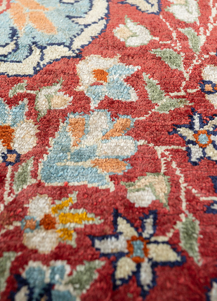 gulmarg red and orange silk hand knotted Rug - CloseUp