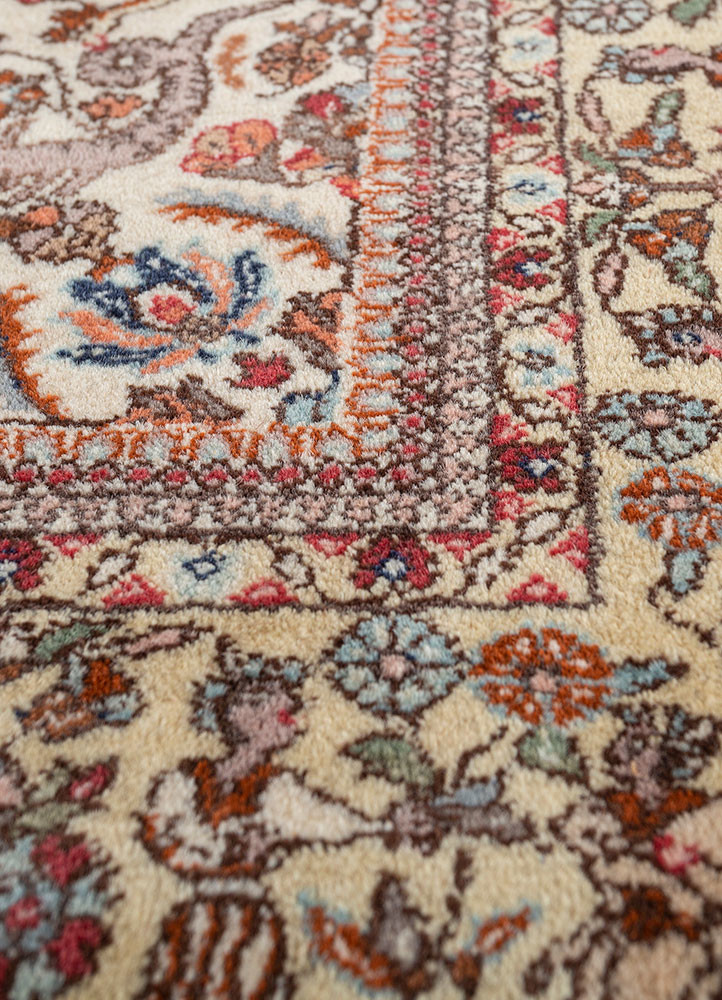 aalam red and orange wool hand knotted Rug - CloseUp