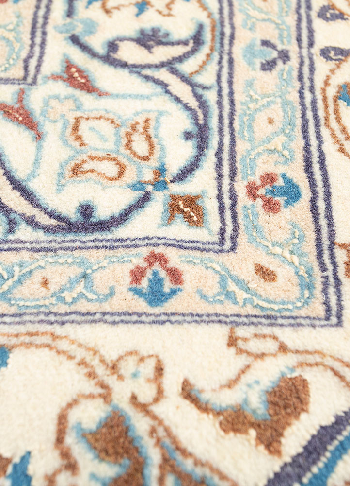aalam ivory wool and silk hand knotted Rug - CloseUp