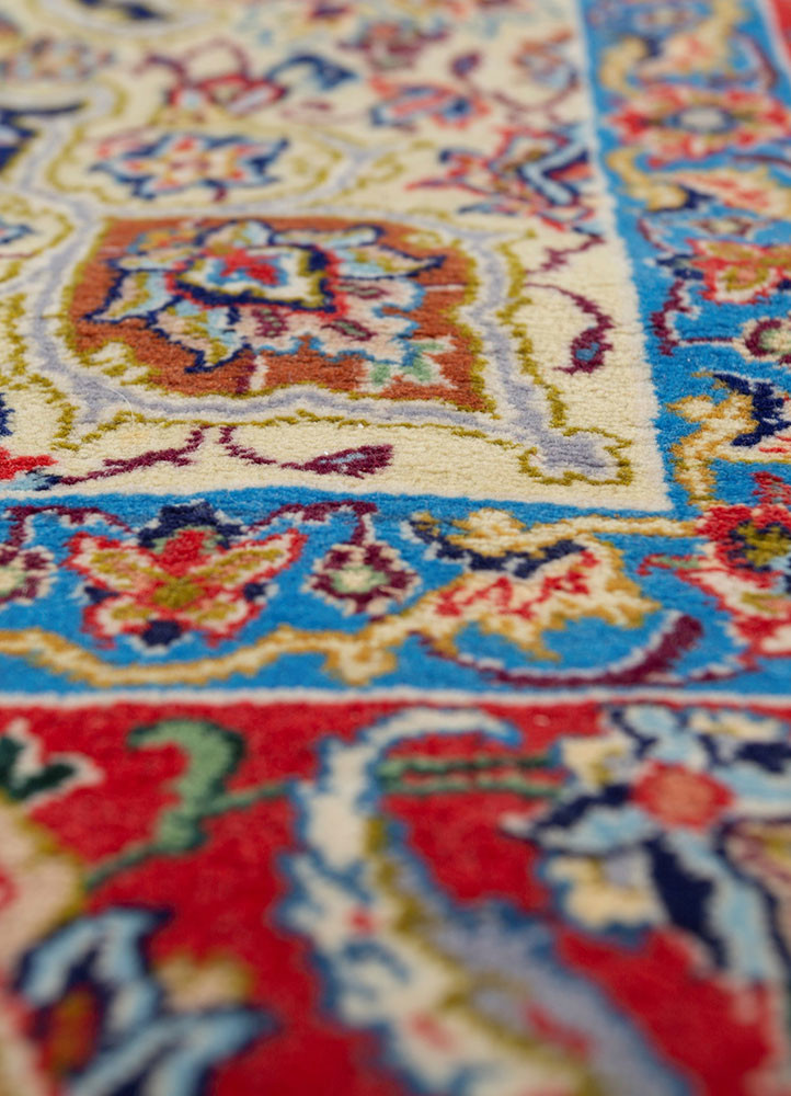 gulmarg blue wool hand knotted Rug - CloseUp