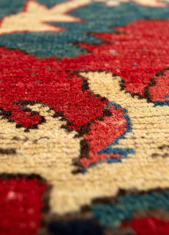 aalam gold wool hand knotted Rug - CloseUp