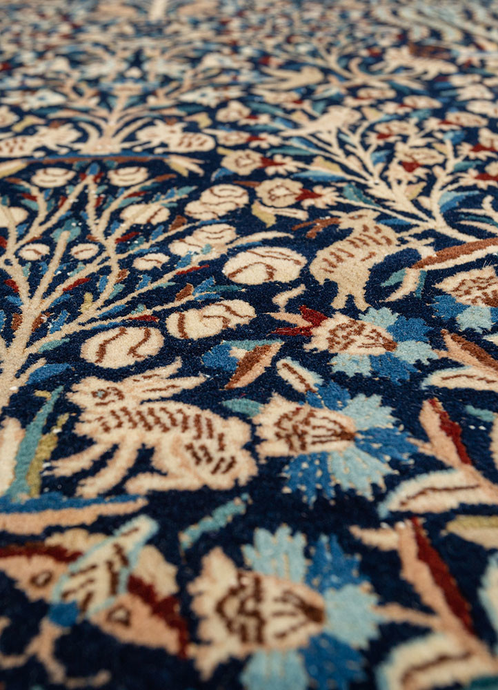 gulmarg blue wool and silk hand knotted Rug - CloseUp