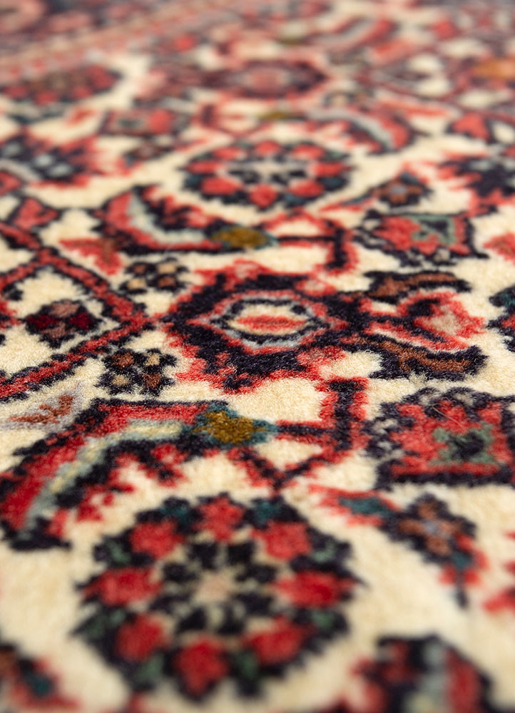 aalam red and orange wool hand knotted Rug - CloseUp