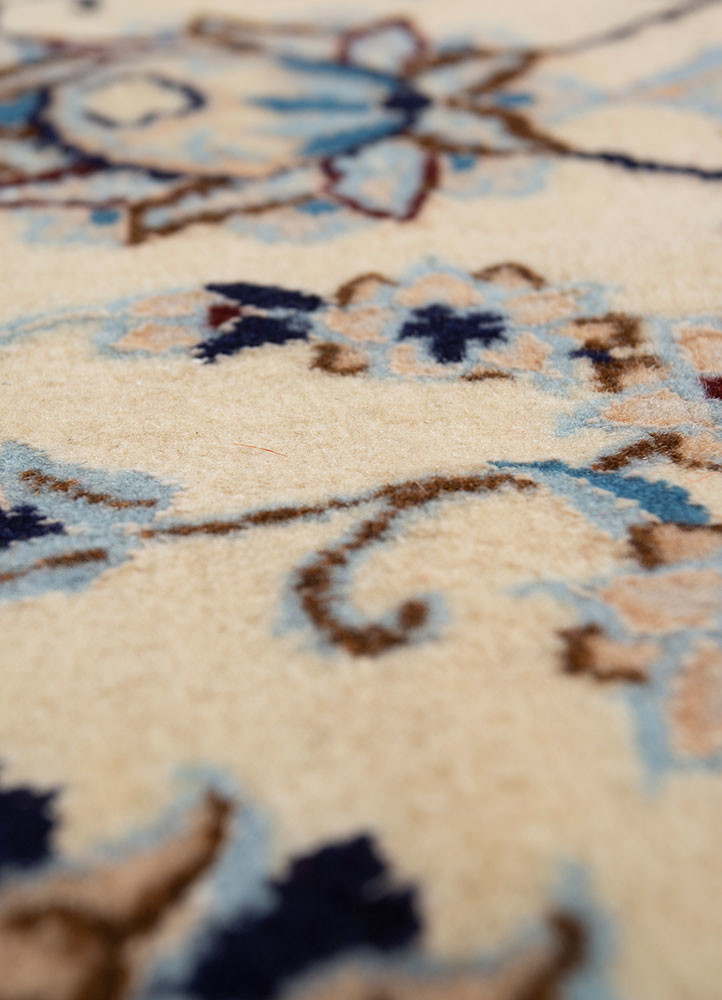 aalam ivory wool hand knotted Rug - CloseUp aalam ivory wool hand knotted Rug - CloseUp