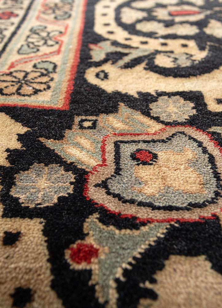 aalam red and orange wool hand knotted Rug - CloseUp