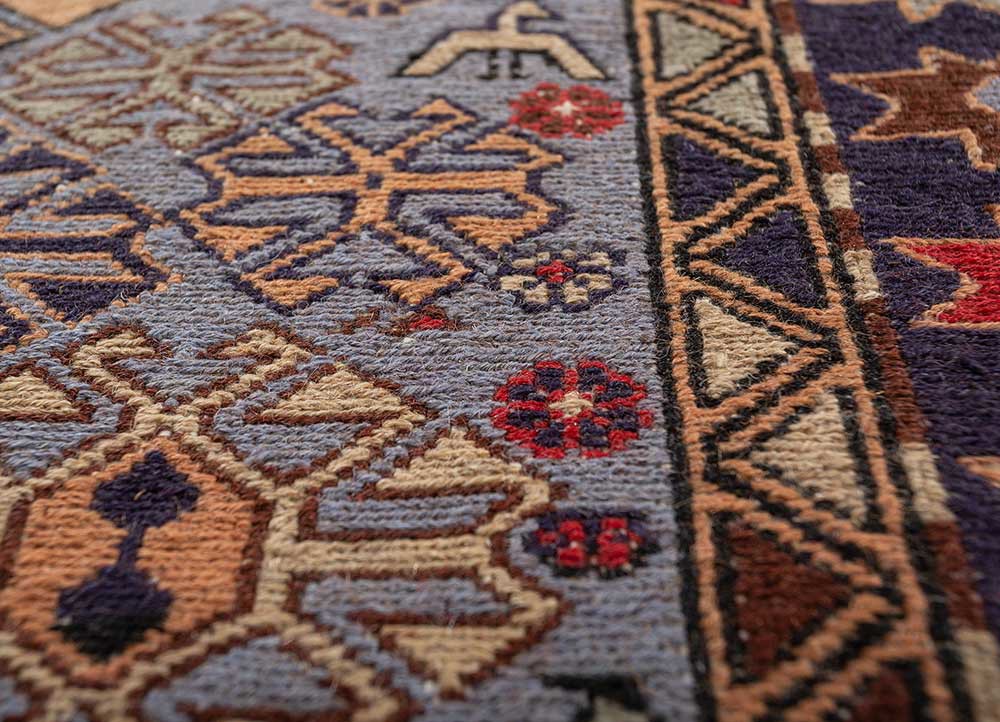 kiaan blue wool and silk hand knotted Rug - CloseUp
