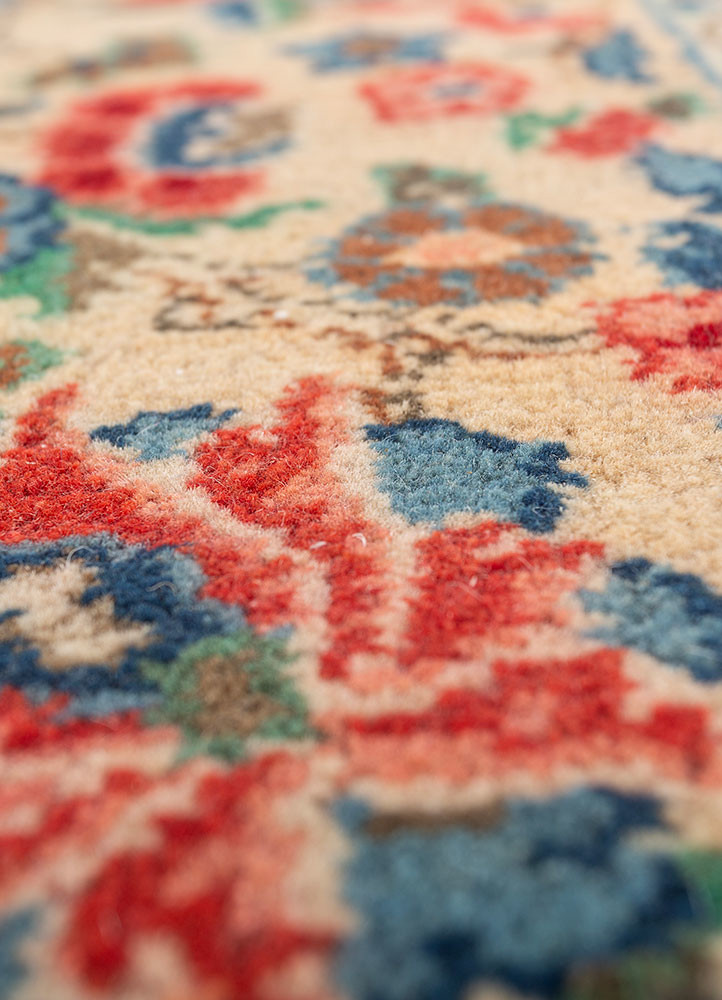 aalam gold wool hand knotted Rug - CloseUp aalam gold wool hand knotted Rug - CloseUp