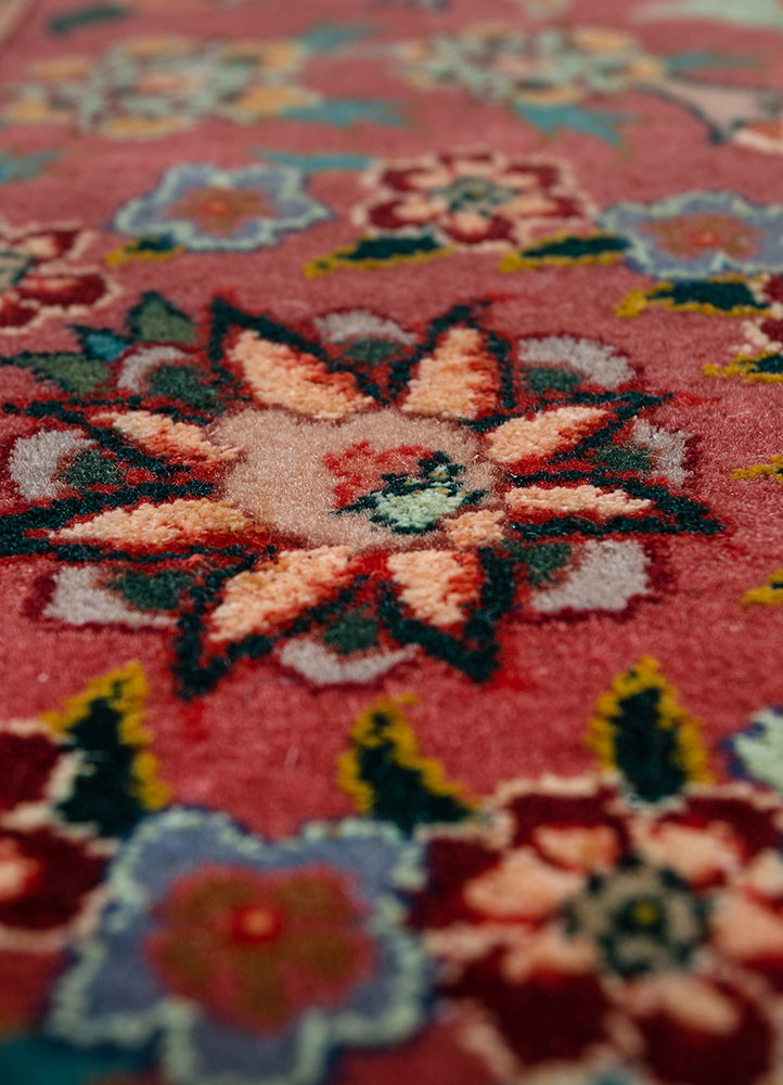 aalam pink and purple wool hand knotted Rug - CloseUp