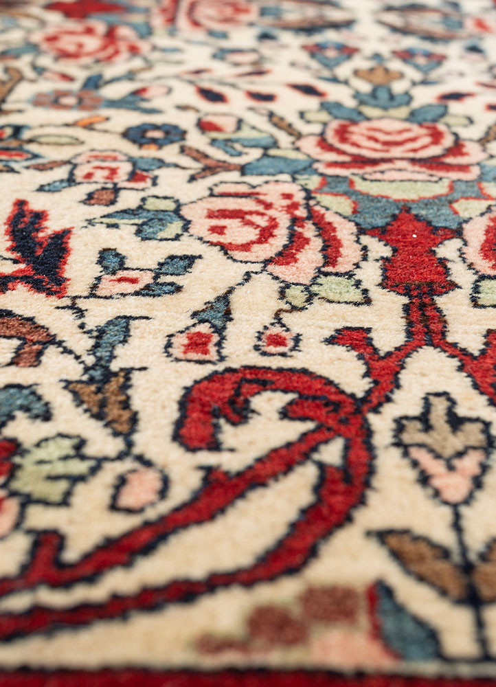 aalam red and orange wool hand knotted Rug - CloseUp