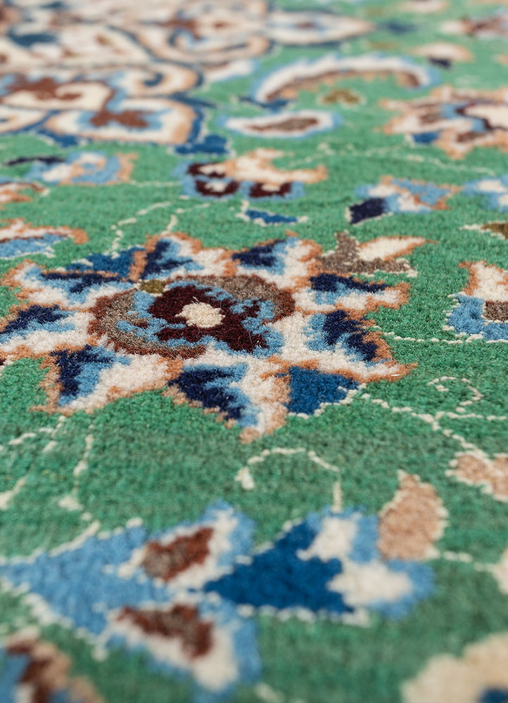 aalam green wool hand knotted Rug - CloseUp