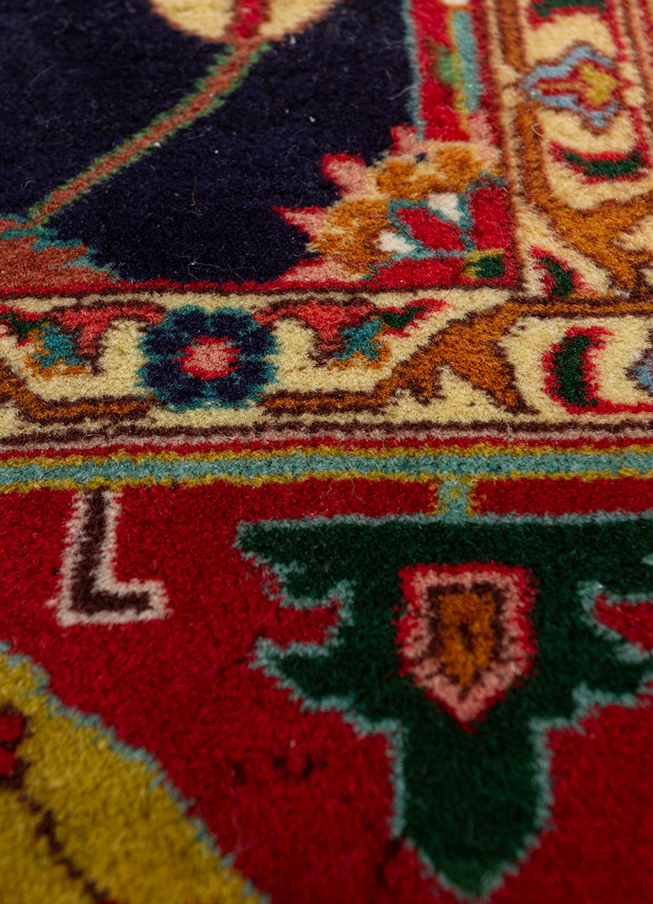 aalam blue wool hand knotted Rug - CloseUp aalam blue wool hand knotted Rug - CloseUp