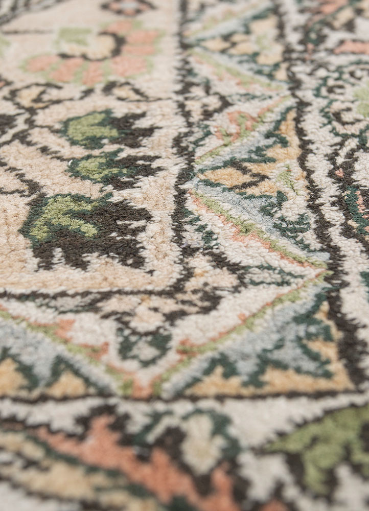 gulmarg green silk hand knotted Rug - CloseUp