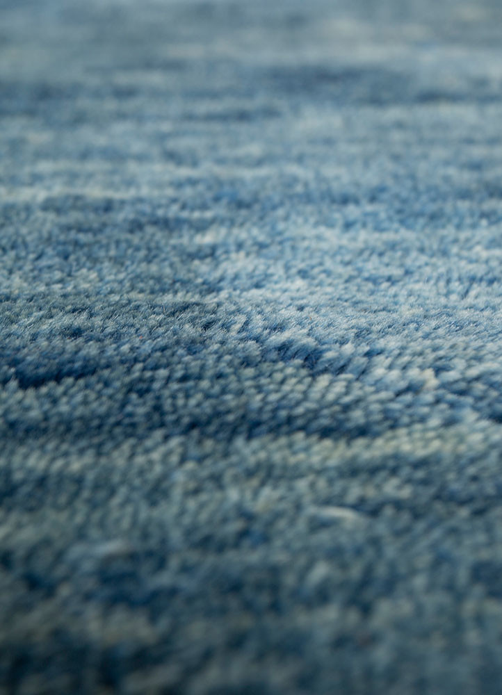 zuri blue wool hand knotted Rug - CloseUp zuri blue wool hand knotted Rug - CloseUp