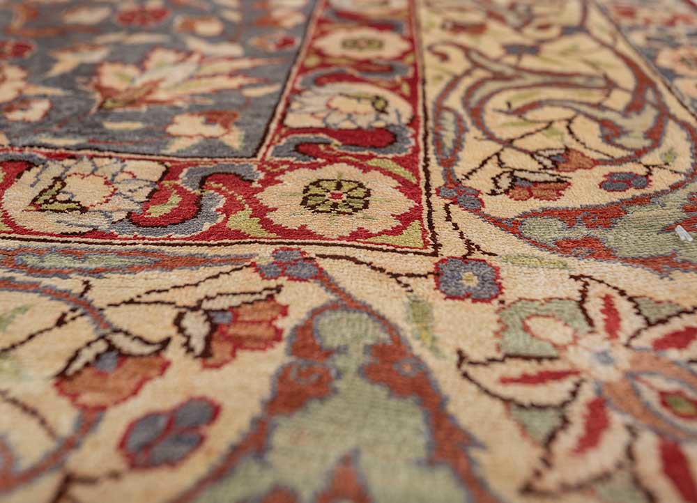 gulmarg grey and black silk hand knotted Rug - CloseUp