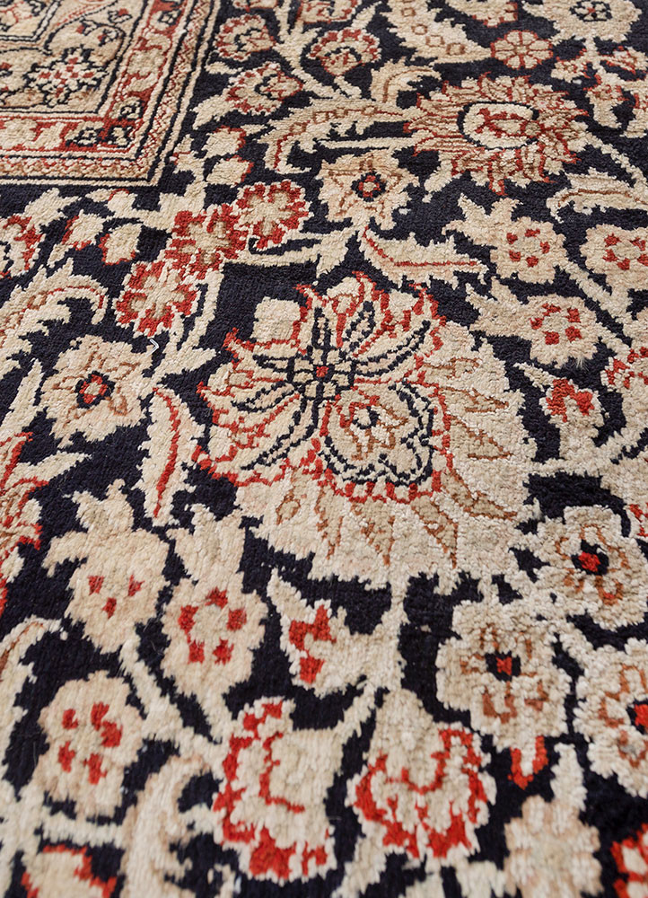 gulmarg green silk hand knotted Rug - CloseUp gulmarg green silk hand knotted Rug - CloseUp