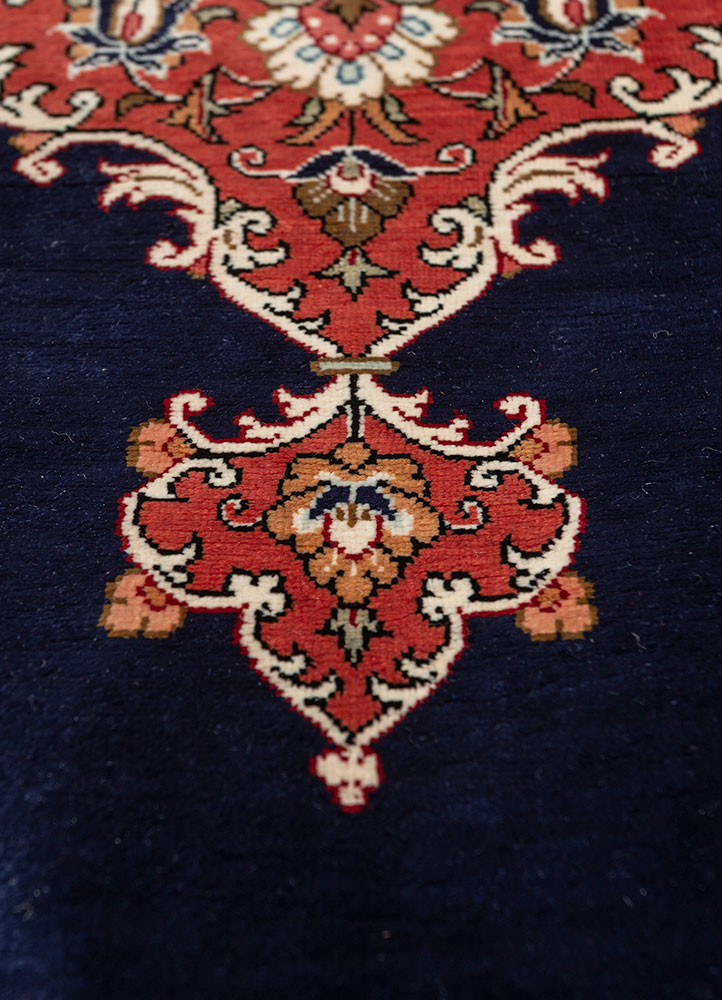 gulmarg blue silk hand knotted Rug - CloseUp gulmarg blue silk hand knotted Rug - CloseUp