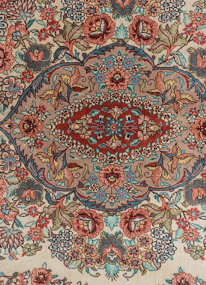 gulmarg blue silk hand knotted Rug - CloseUp gulmarg blue silk hand knotted Rug - CloseUp
