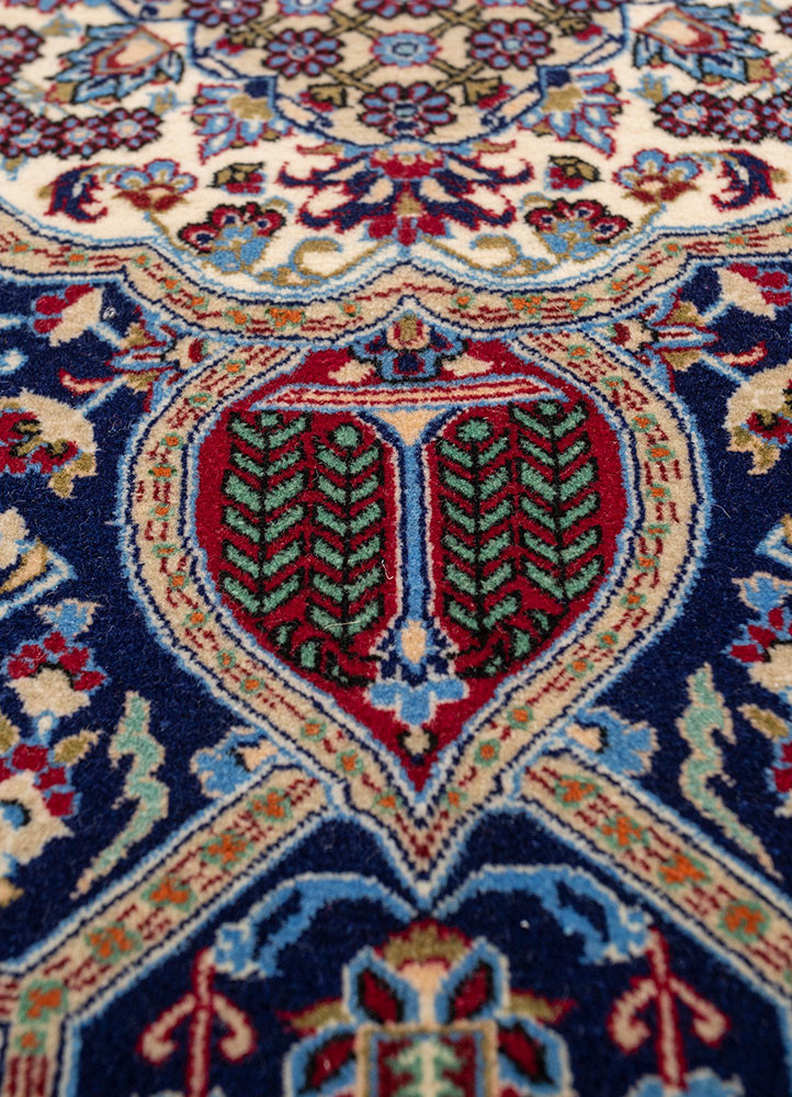 aalam blue wool hand knotted Rug - CloseUp aalam blue wool hand knotted Rug - CloseUp
