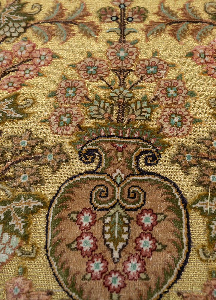 gulmarg green silk hand knotted Rug - CloseUp