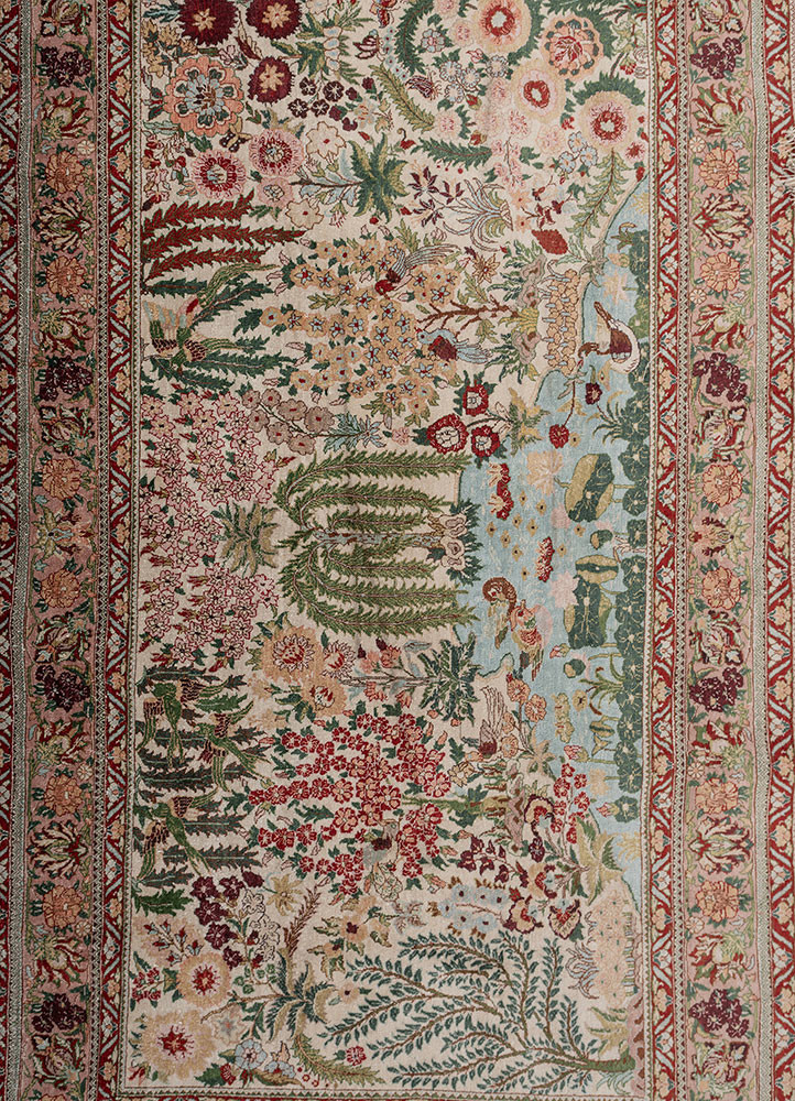 gulmarg pink and purple silk hand knotted Rug - CloseUp