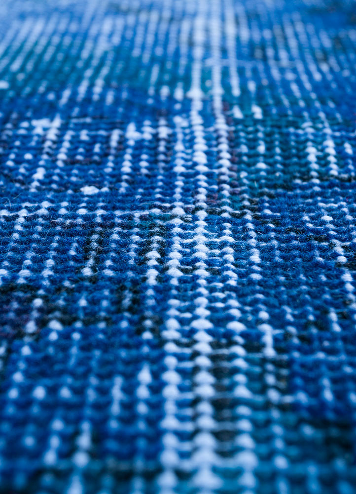 lacuna blue wool hand knotted Rug - CloseUp lacuna blue wool hand knotted Rug - CloseUp