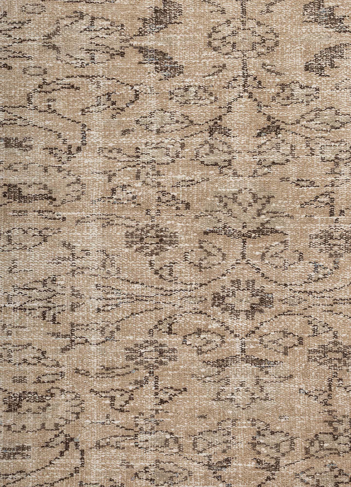 vintage green wool hand knotted Rug - CloseUp vintage green wool hand knotted Rug - CloseUp