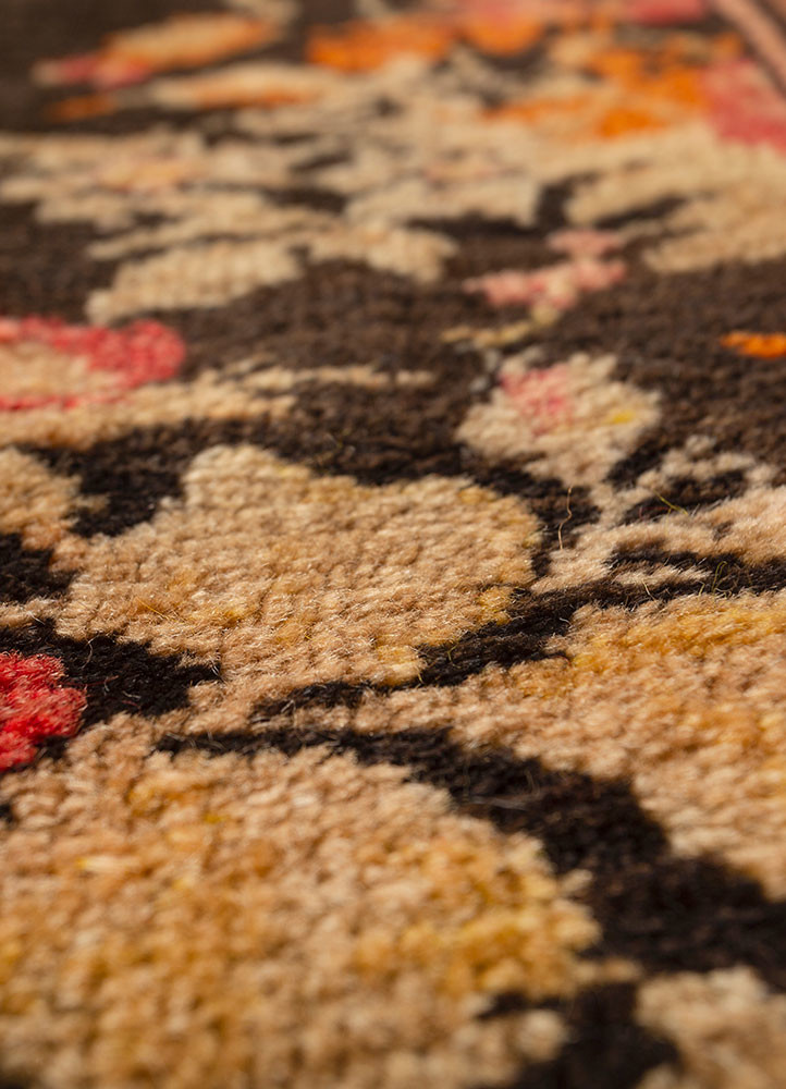 aalam grey and black wool hand knotted Rug - CloseUp aalam grey and black wool hand knotted Rug - CloseUp
