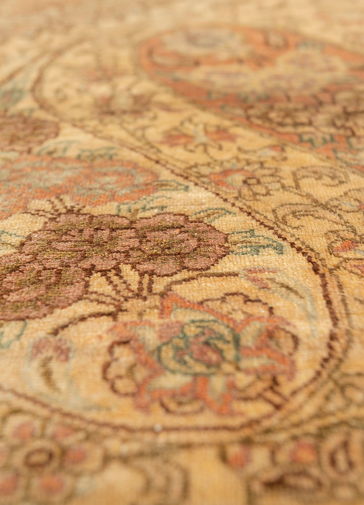 gulmarg red and orange silk hand knotted Rug - CloseUp gulmarg red and orange silk hand knotted Rug - CloseUp