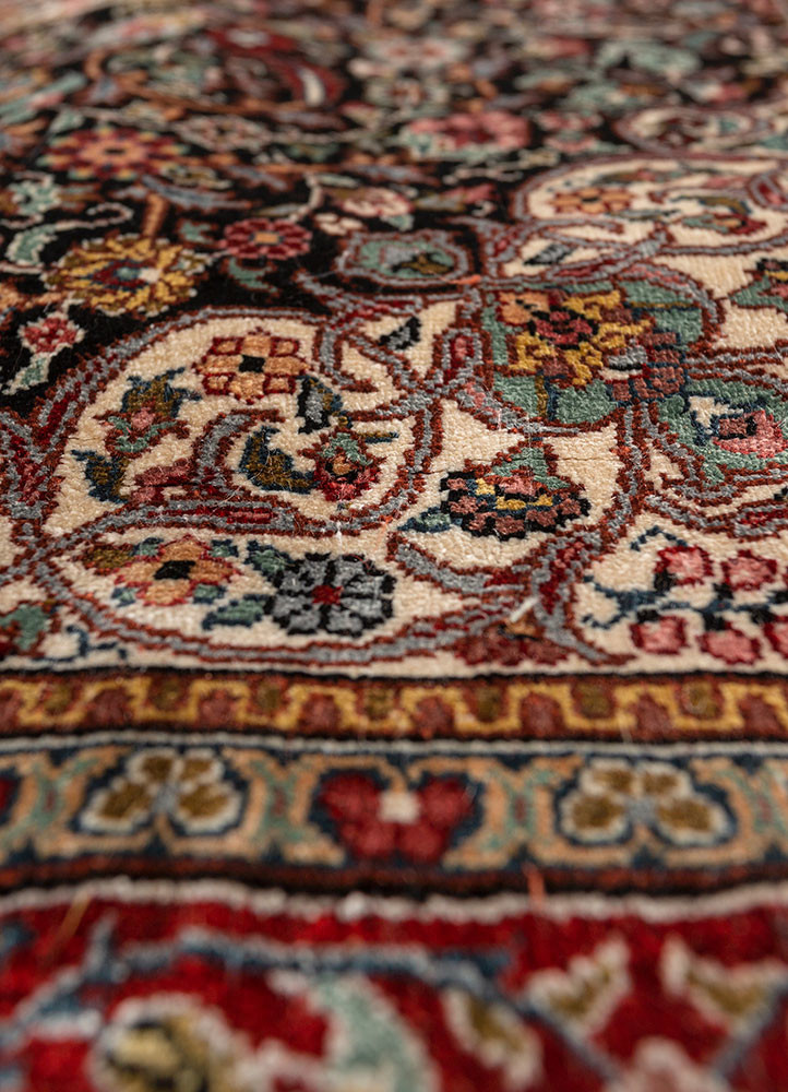 gulmarg blue silk hand knotted Rug - CloseUp gulmarg blue silk hand knotted Rug - CloseUp